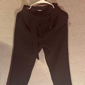 Express Women’s Black Striped Dress Pants size 0.